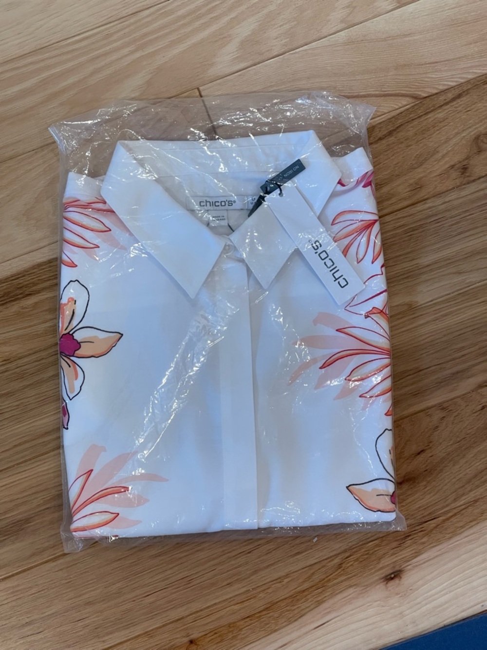 NWT Chico’s Blouse